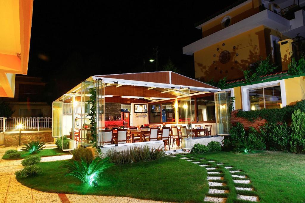 Villa Fokai Hotel Yenifoca Esterno foto