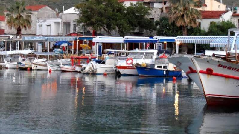 Villa Fokai Hotel Yenifoca Esterno foto